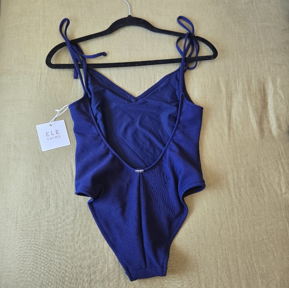 Ele Swims Sienna One Piece - Ribbed Navy Size Small - Picture 2 of 5